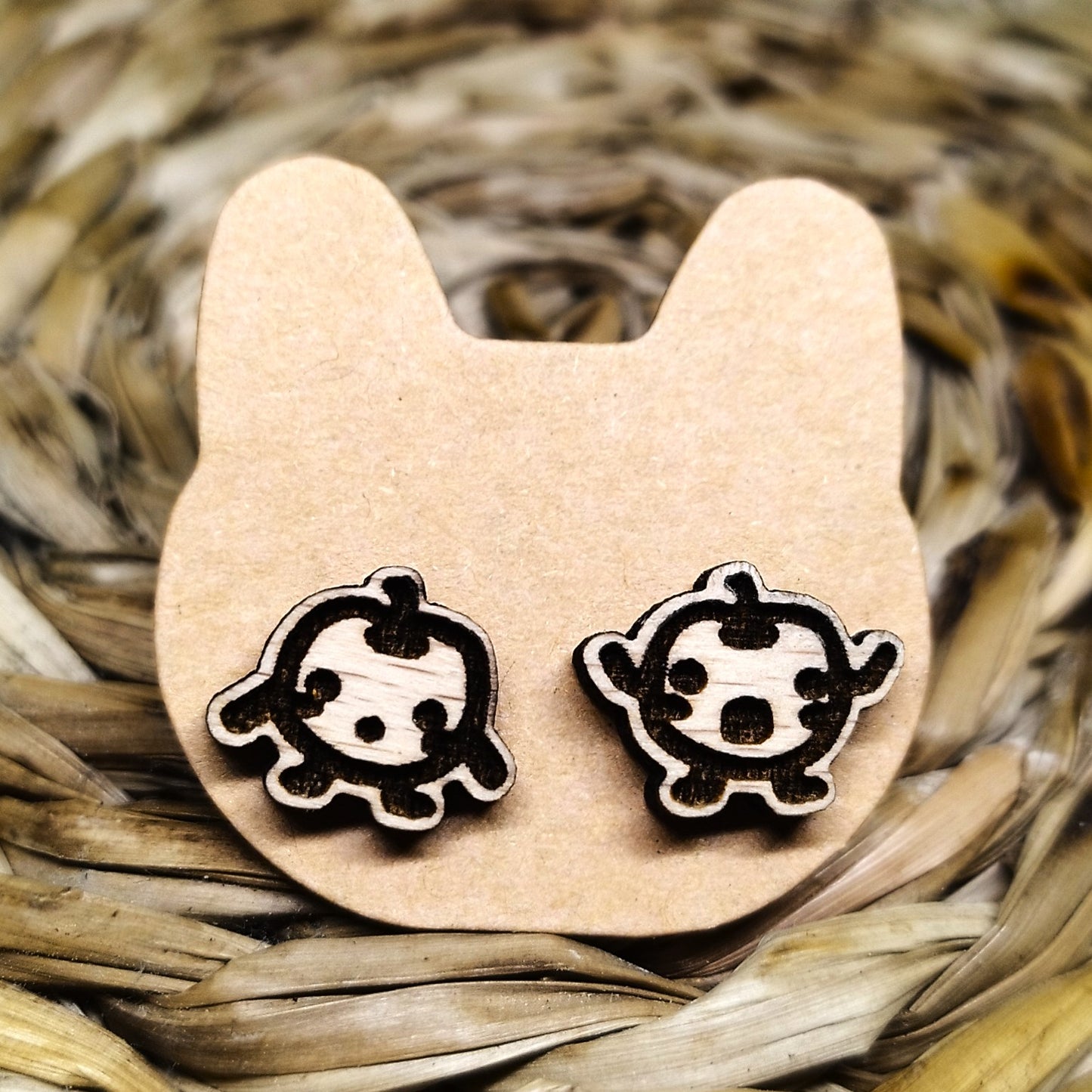 JUNI WOOD EARRINGS