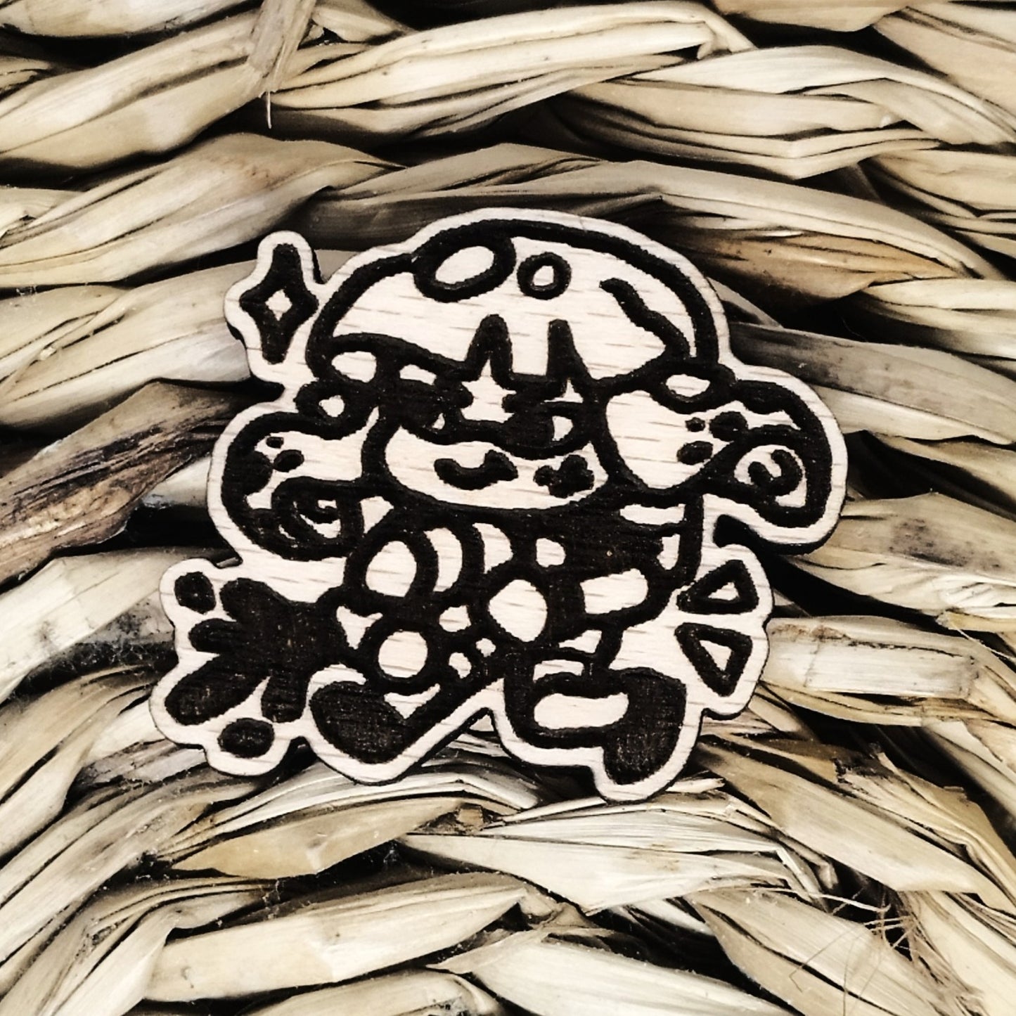 SQUID SHOOTER WOOD PIN