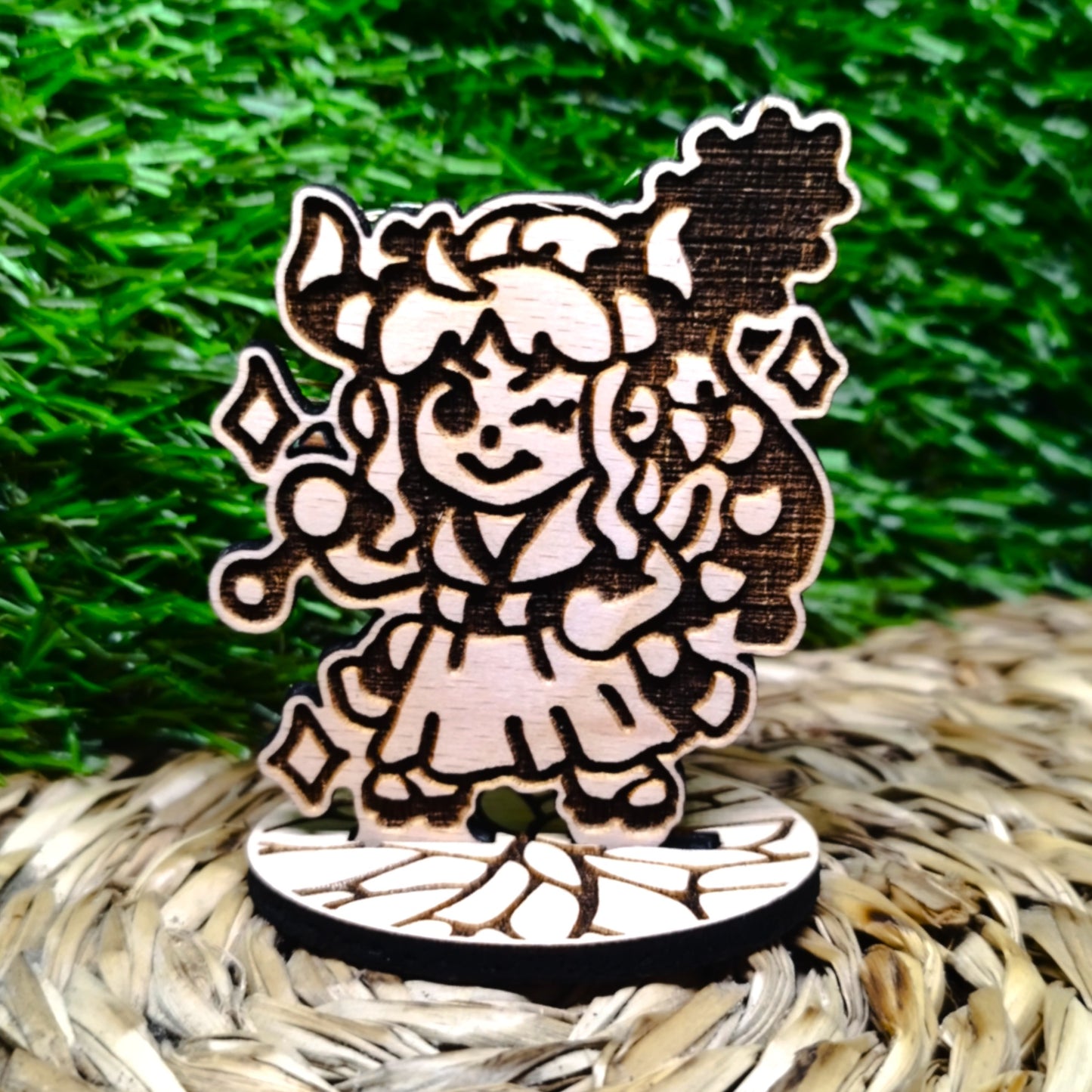 ONI PRINCESS WOOD STANDEE