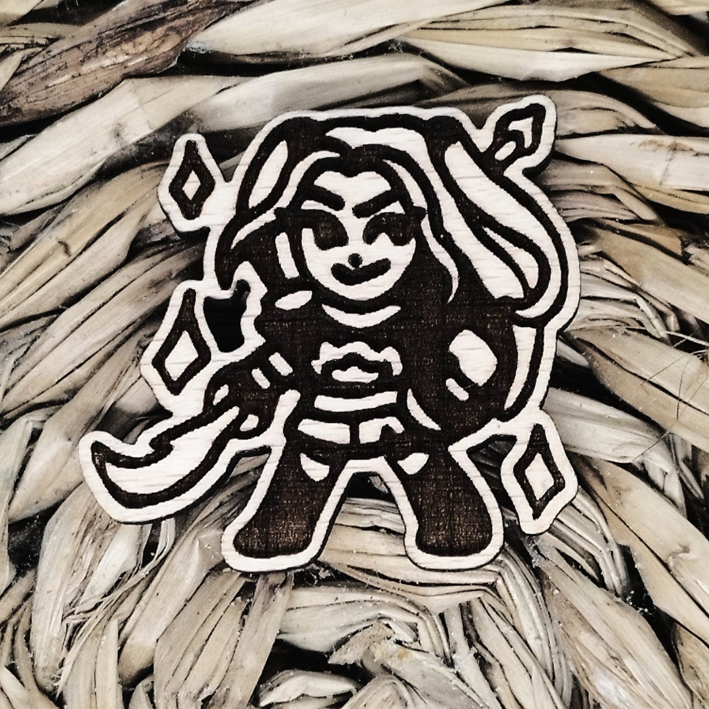 VISUAL IDOL WOOD PIN