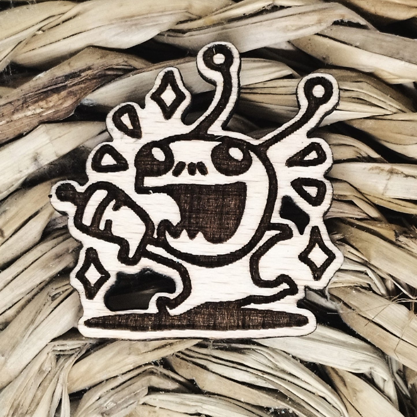 ALIEN HOMINID WOOD PIN