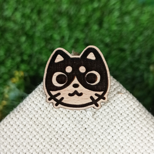 BLACK KITTY WOOD PIN