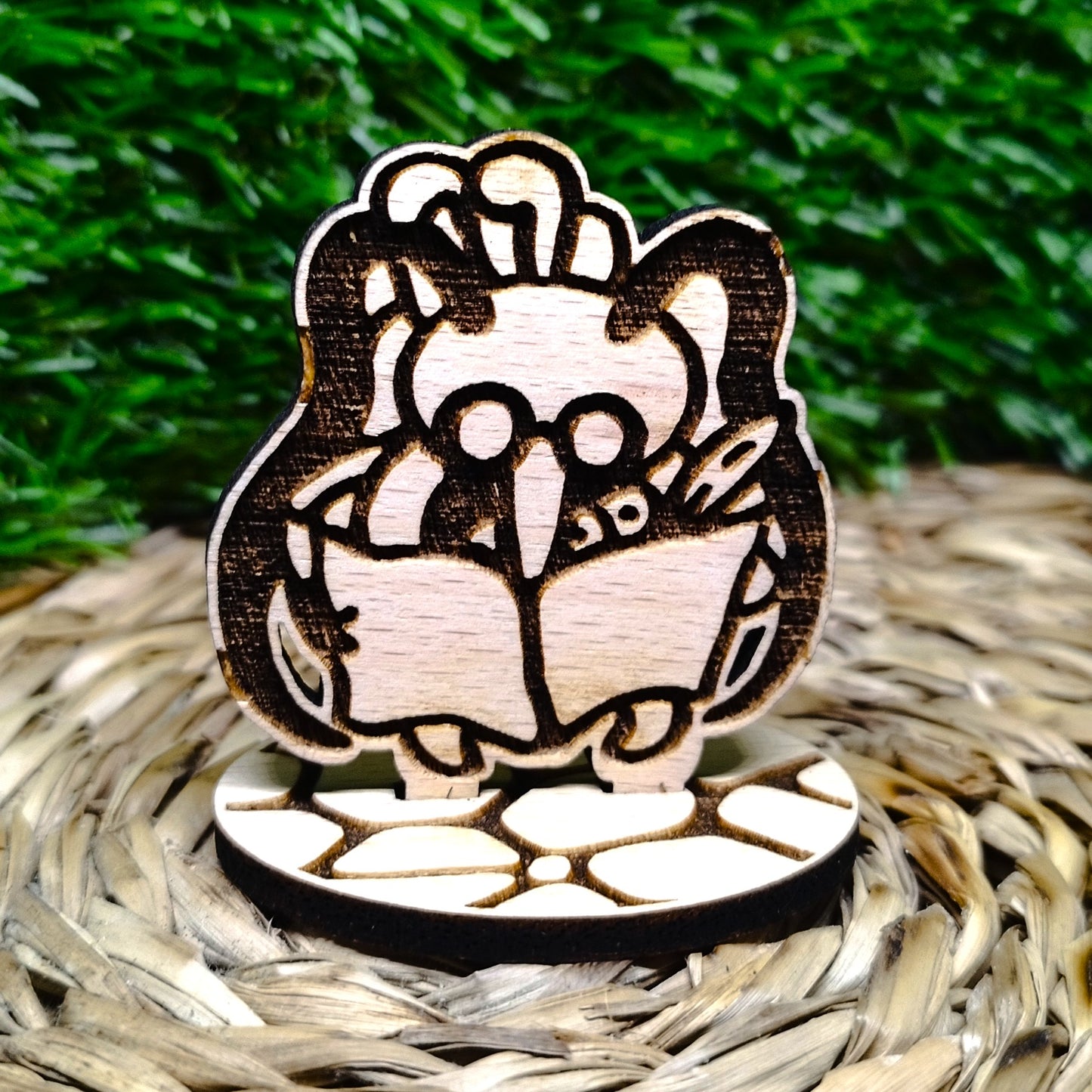 CORNIFER WOOD STANDEE