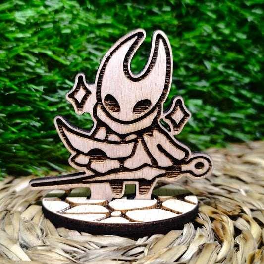 HORNET WOOD STANDEE
