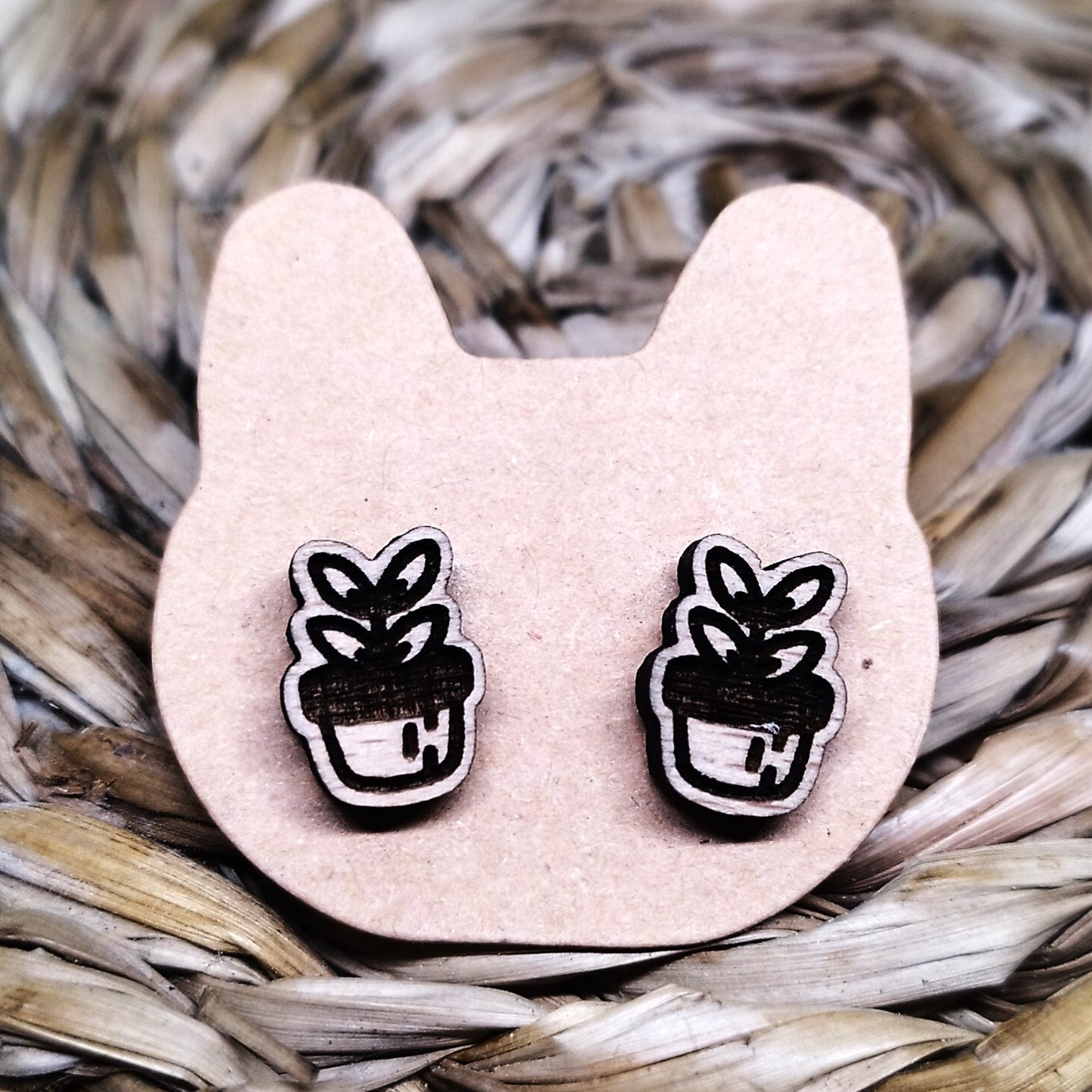 TINY PLANT WOOD EARRINGS