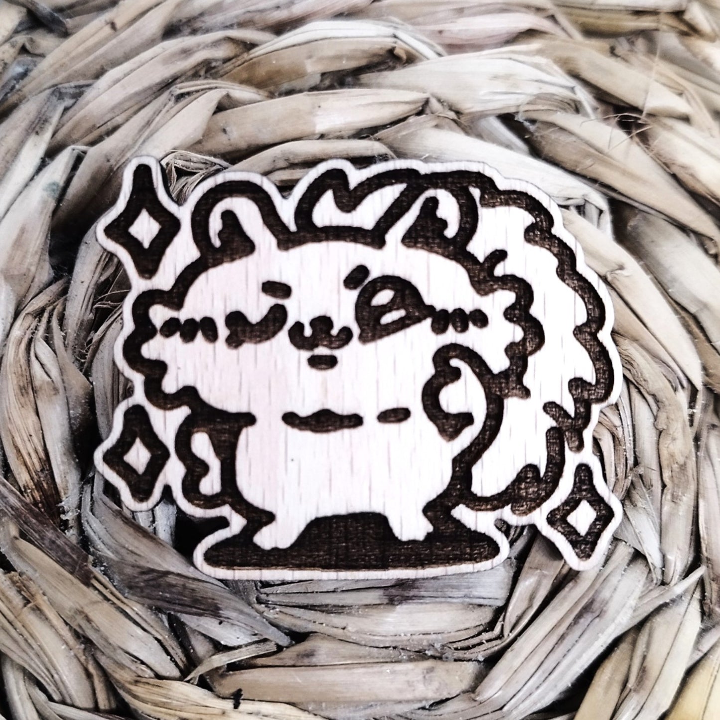 GREEDY SQUIRREL WOOD PIN