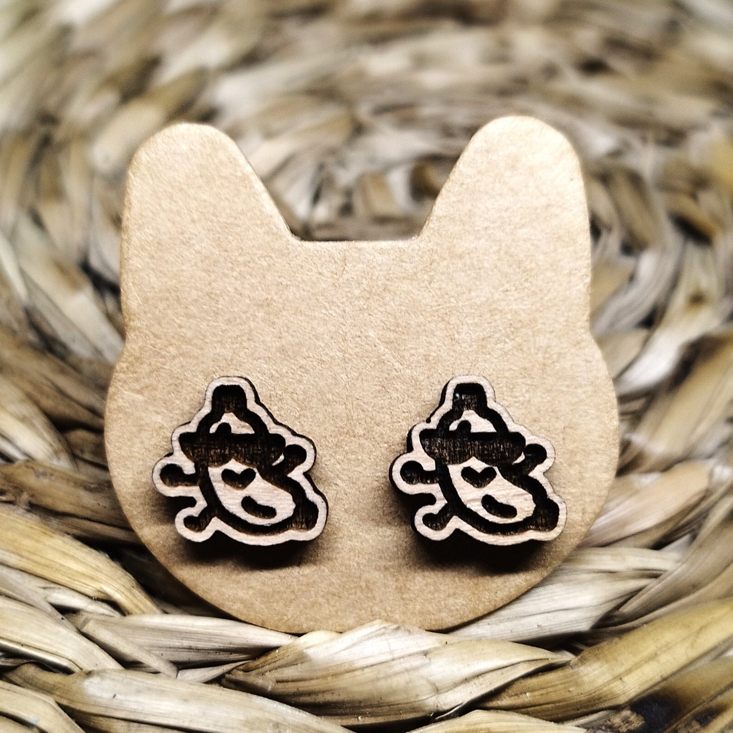 COOL BANANA WOOD EARRINGS