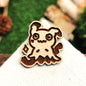 MIMIKYU WOOD PIN