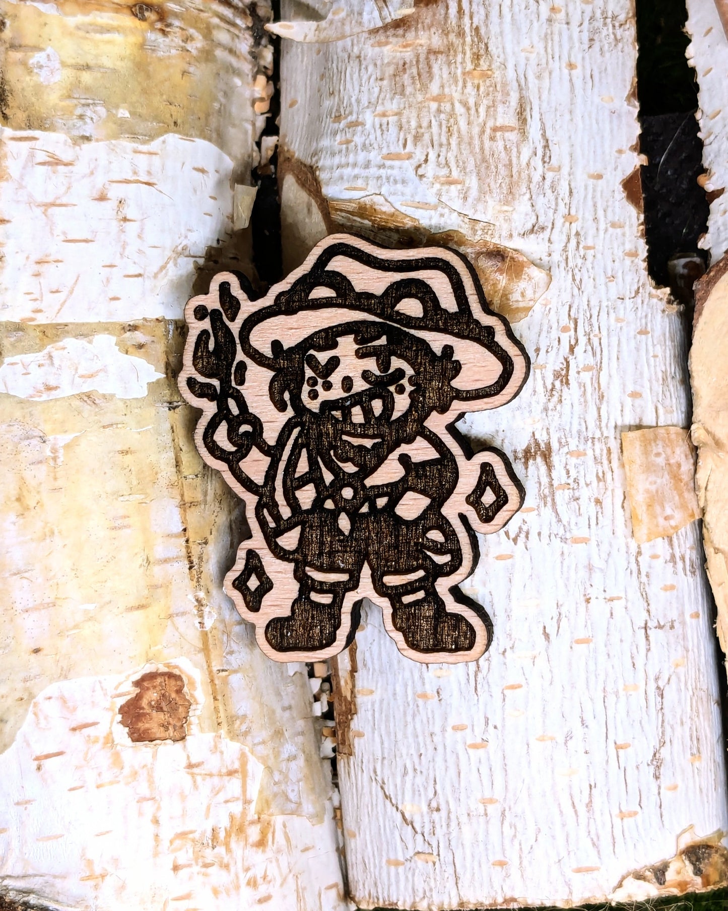 FLAMES PIRATE WOOD PIN