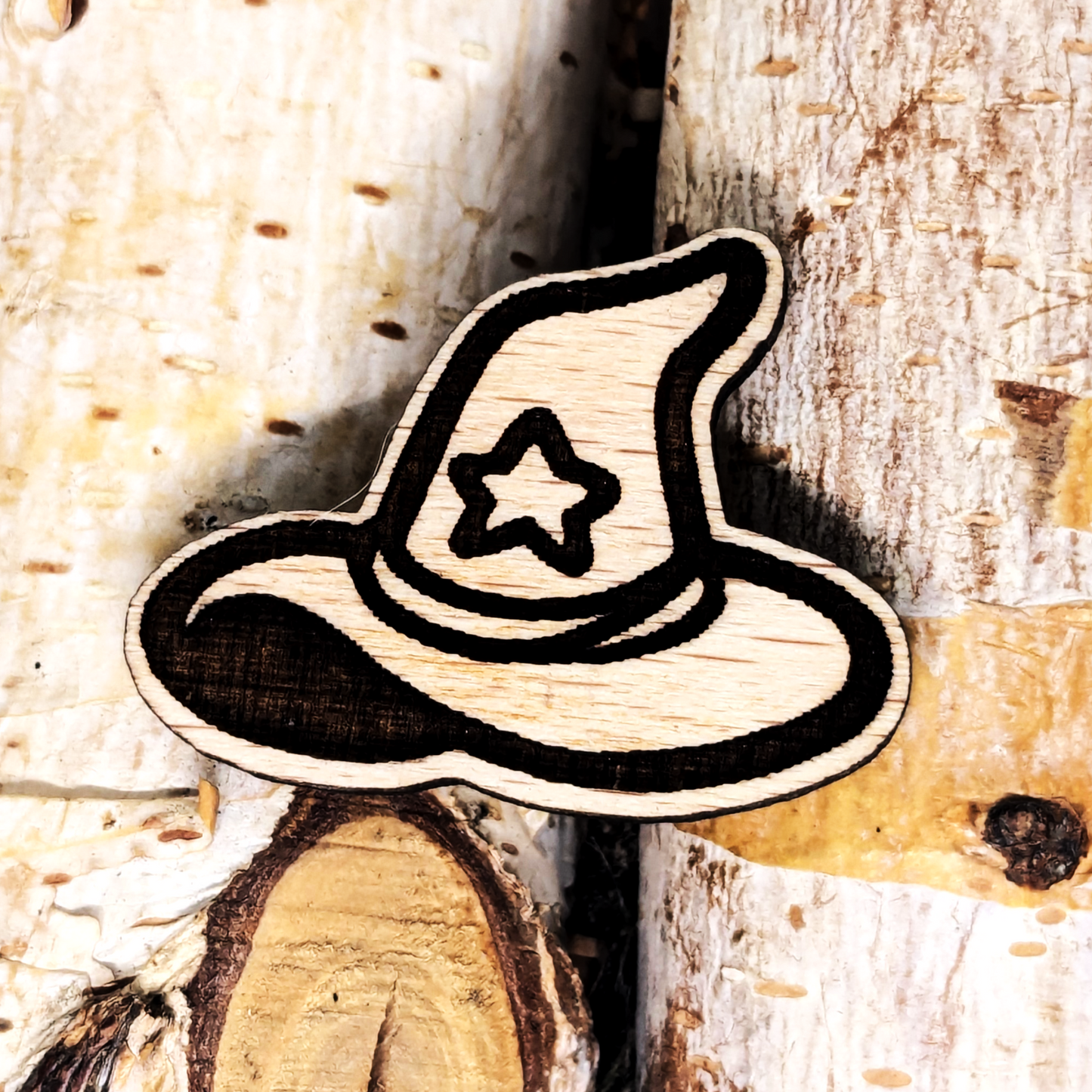 WITCH HAT WOOD PIN