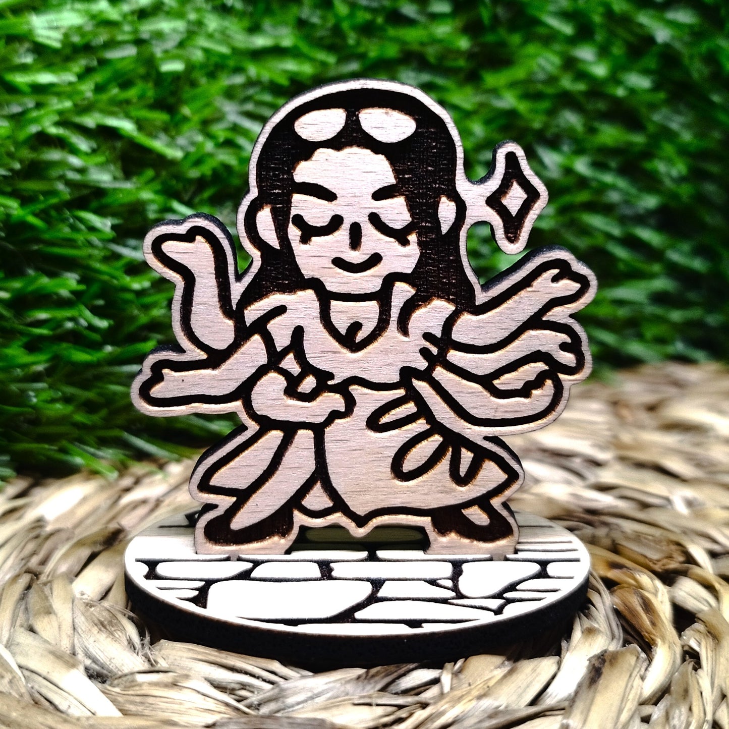 FLEUR ARQUEOLOGIST WOOD STANDEE