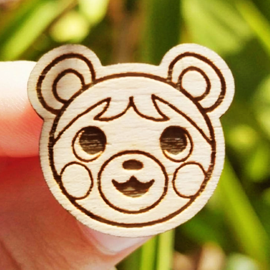 PIN DE MADERA DE OSO AZUL